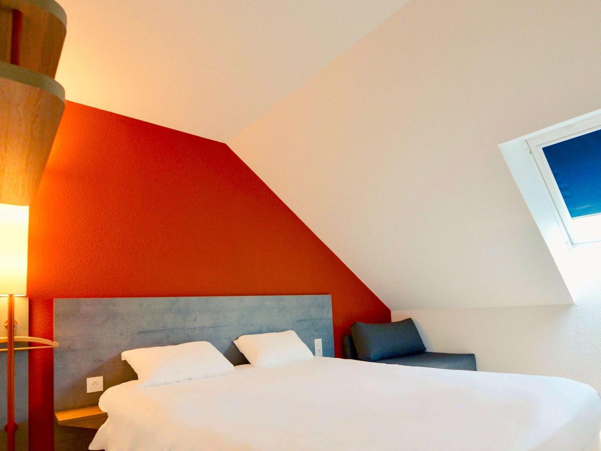 Ibis Budget Vannes Bagian luar foto