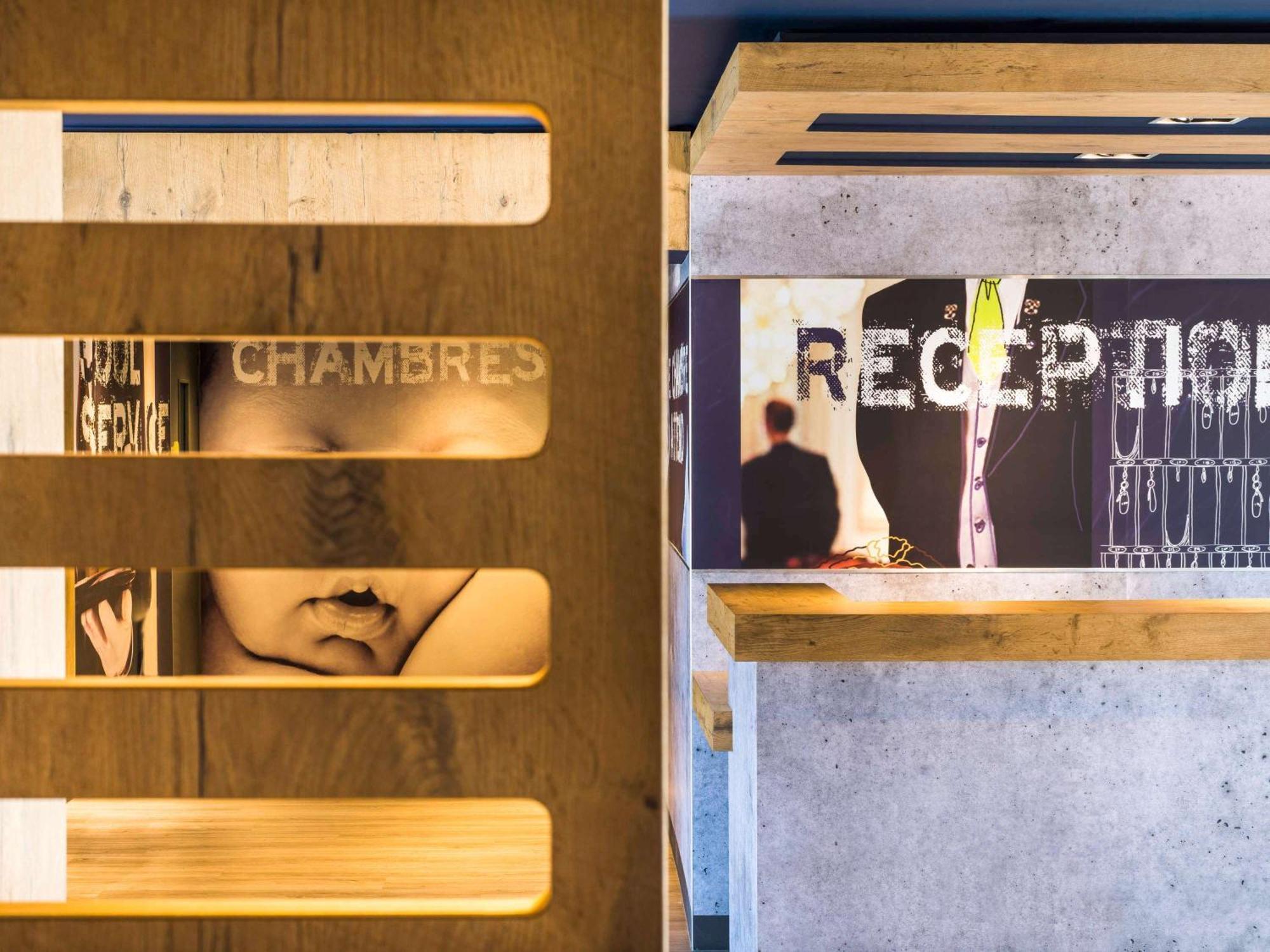 Ibis Budget Vannes Bagian luar foto