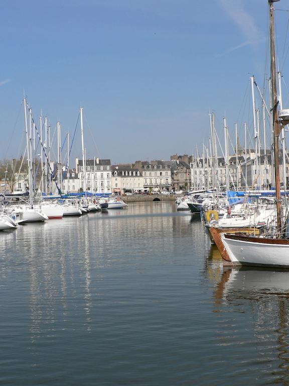 Ibis Budget Vannes Bagian luar foto